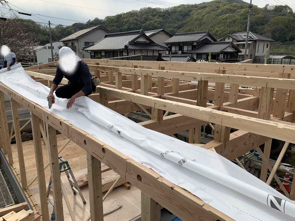 平屋　木まま　新築住宅　大工工事　上棟