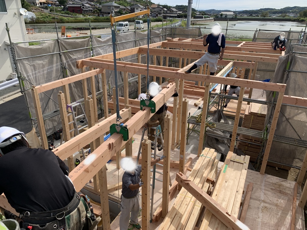 木まま　平屋　木造新築住宅　棟上げ