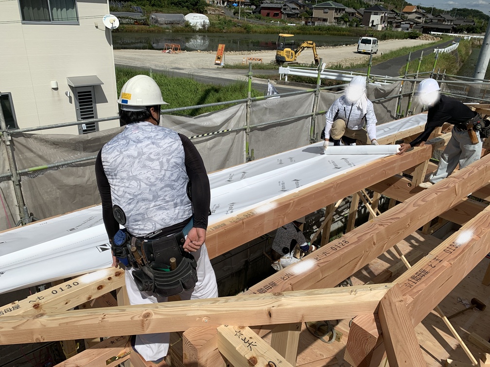 木まま　平屋　木造新築住宅　棟上げ